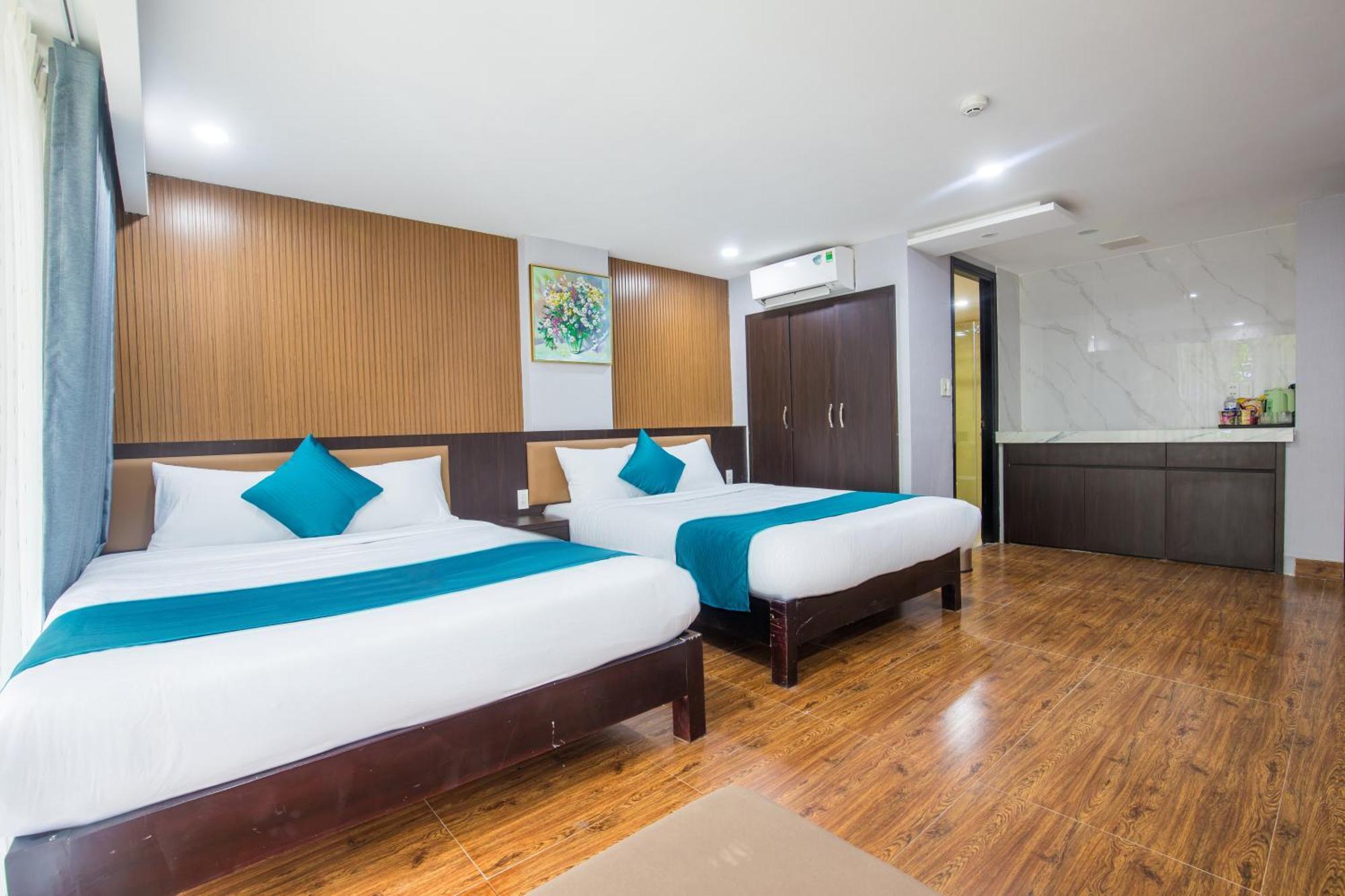 Blue Ocean Beachside Da Nang