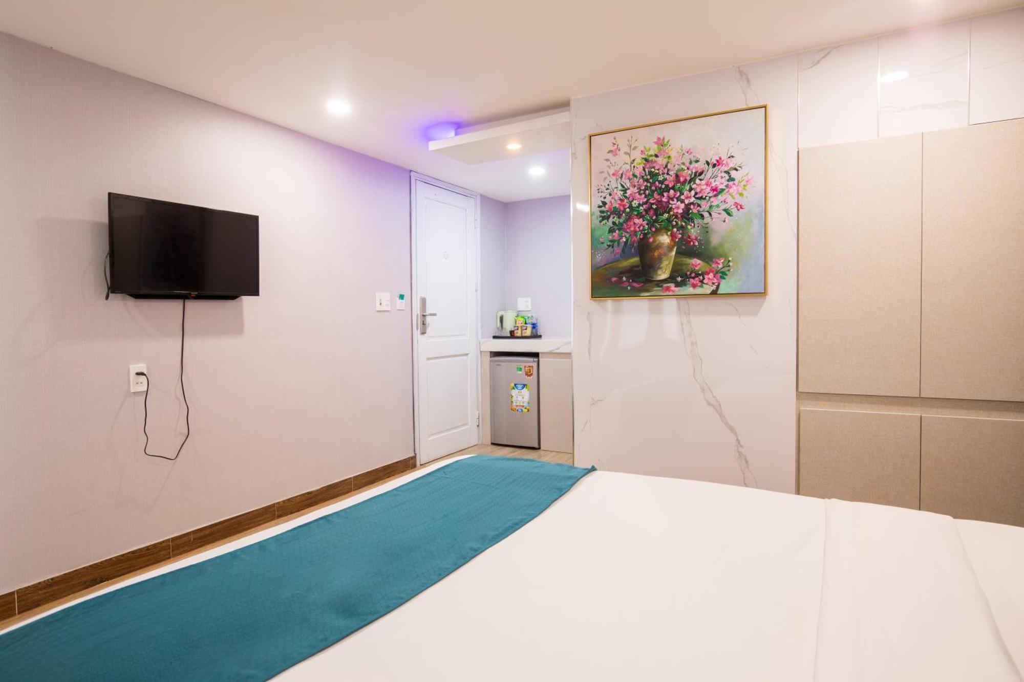 Blue Ocean Beachside Hotel