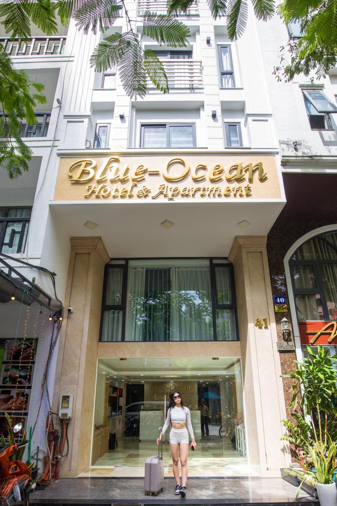 Blue Ocean Beachside *